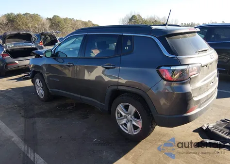 2022 Jeep Compass Latitude Fwd z USA, uszkodzony, nr VIN 3C4NJCBB8NT138401